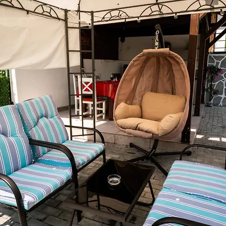 никол Case de vacanță *